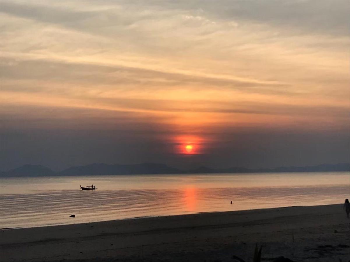 Sino Siam Hotel Klong Muang Strand Eksteriør billede